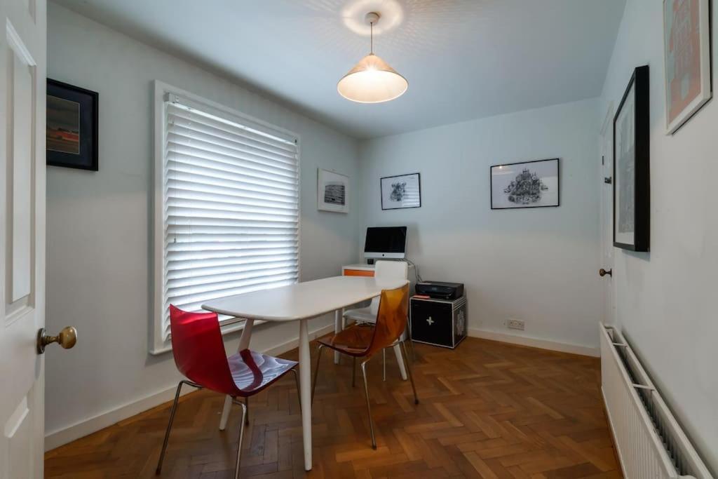 1 Bed Townhouse In Battersea Close To River Thames Casa vacanze *